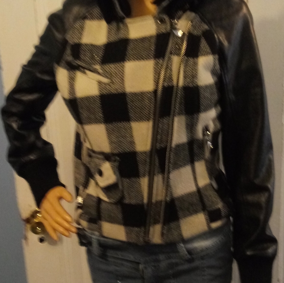 Guess jacket - Picture 2 of 7